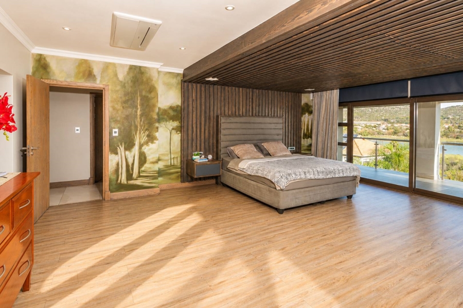 6 Bedroom Property for Sale in Birdwood Estate North West